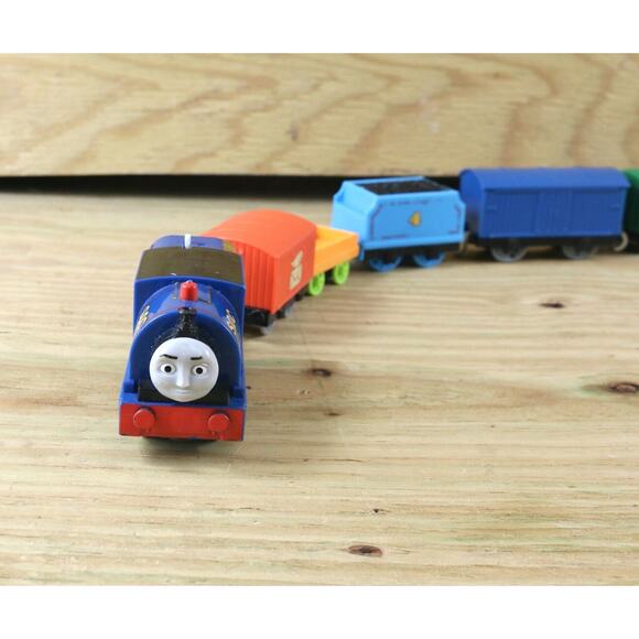 Thomas & Friends 2013 Gullane Timothy Motorized 13 Box Cars Trackmaster TOMY - Picture 2 of 9